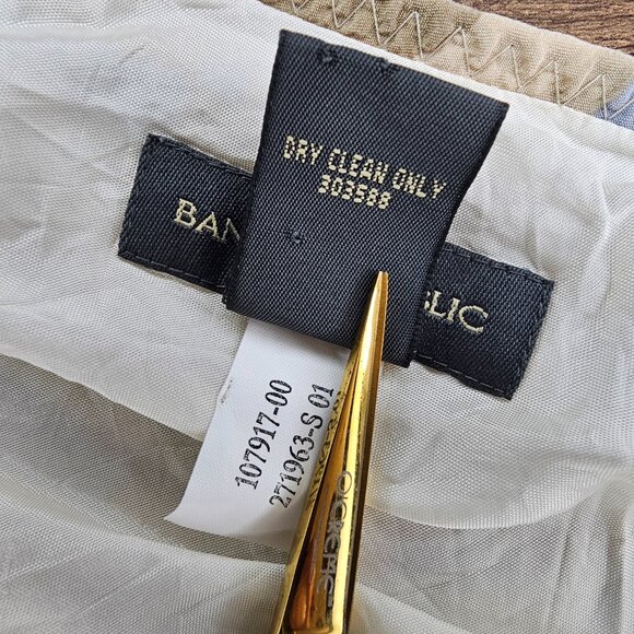 Banana Republic 100% Silk Pencil Skirt with Geometric Print, 2 - Picture 6 of 7